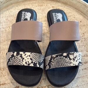 Sorel Women's Tan and Black Sandals